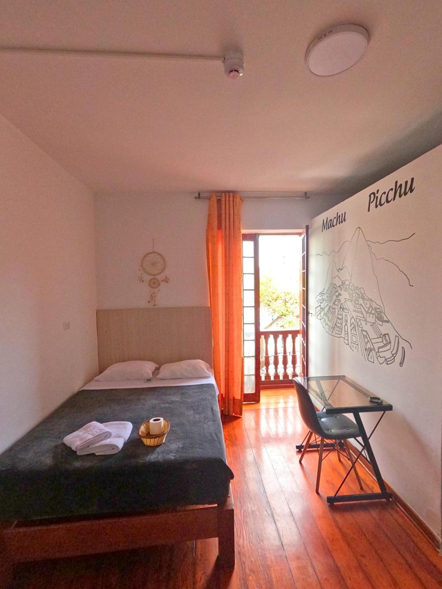Hostel Prada Lima Luaran gambar