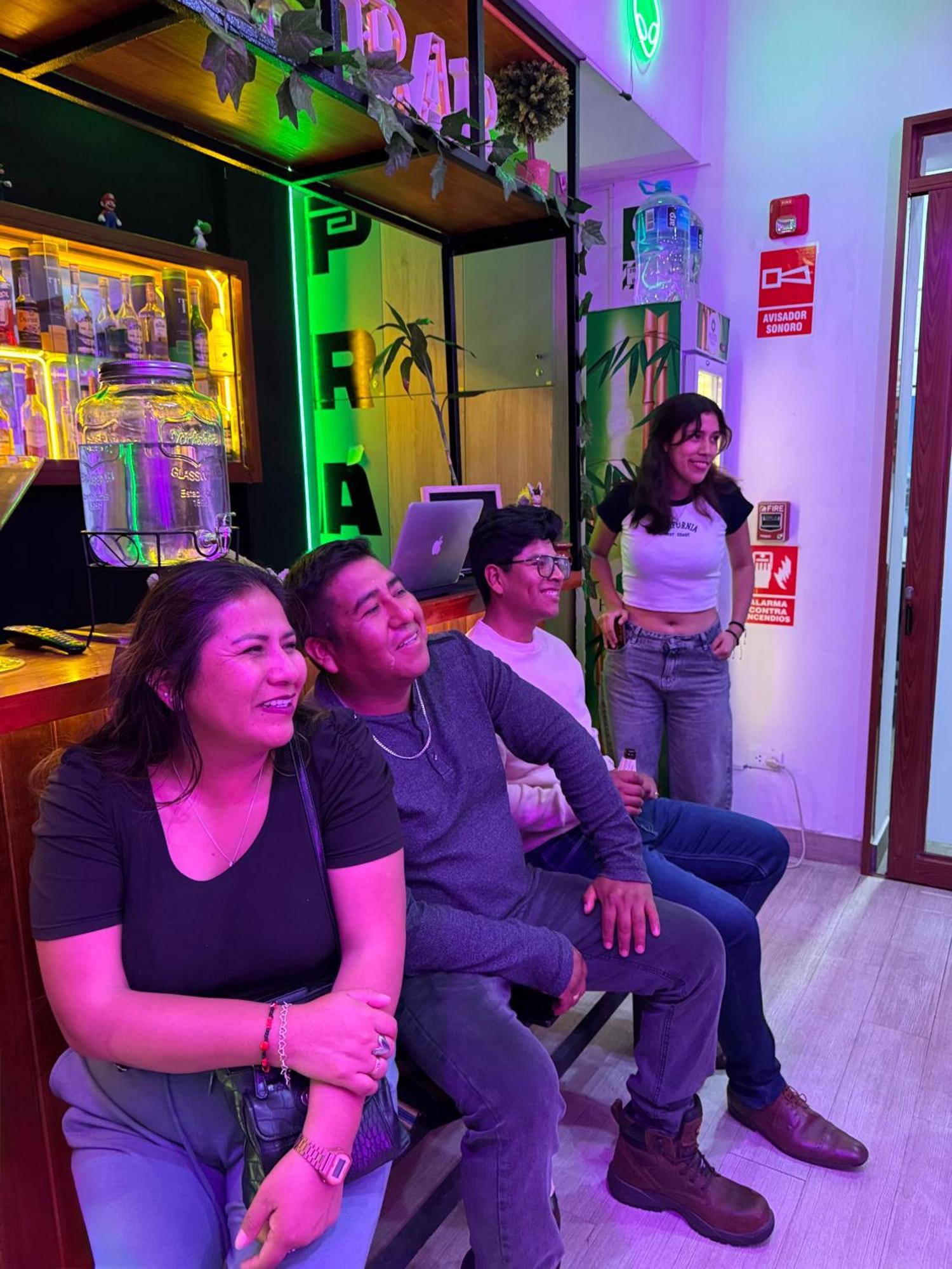 Hostel Prada Lima Luaran gambar